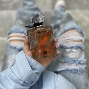 ادکلن زنانه صد میل لانکوم لاویه است بل