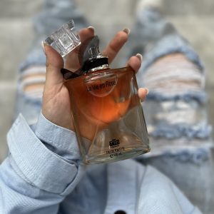 ادکلن زنانه صد میل لانکوم لاویه است بل