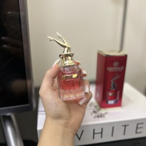 ادکلن زنانه ۲۵ میل سو اسکندل
